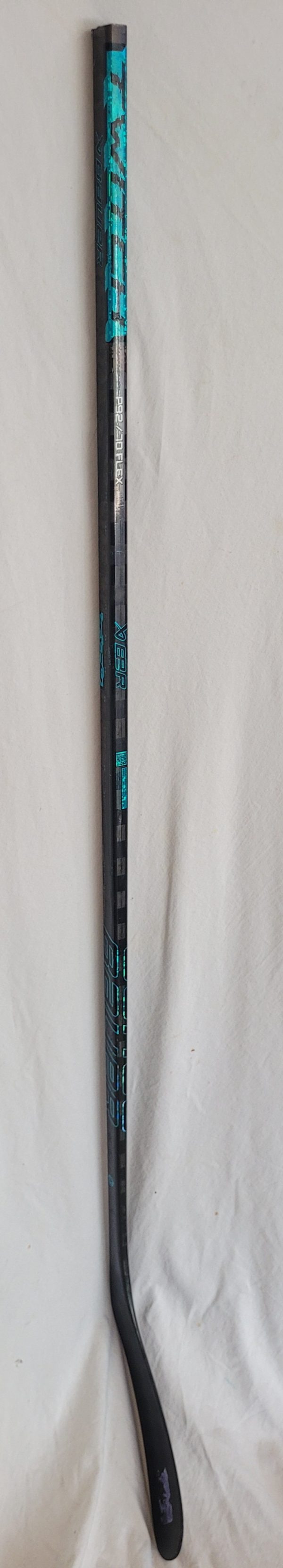 Bauer Twitch. (P92, 70 Flex, Left, Sr.)