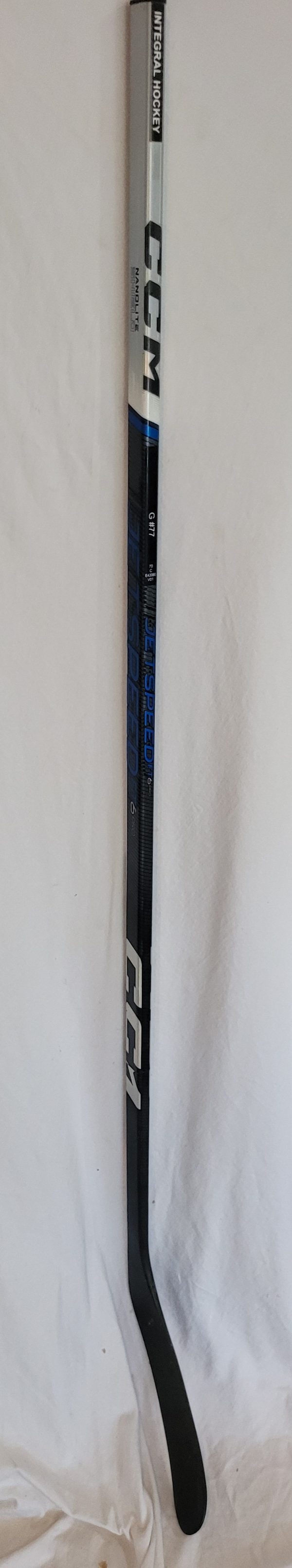 CCM Jetspeed FT6 Pro. (P28, 70 Flex, Left, Sr.)