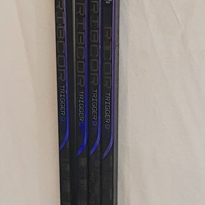 CCM Ribcor Trigger 9 Pro. (P29, 75 Flex, Right, Sr.)