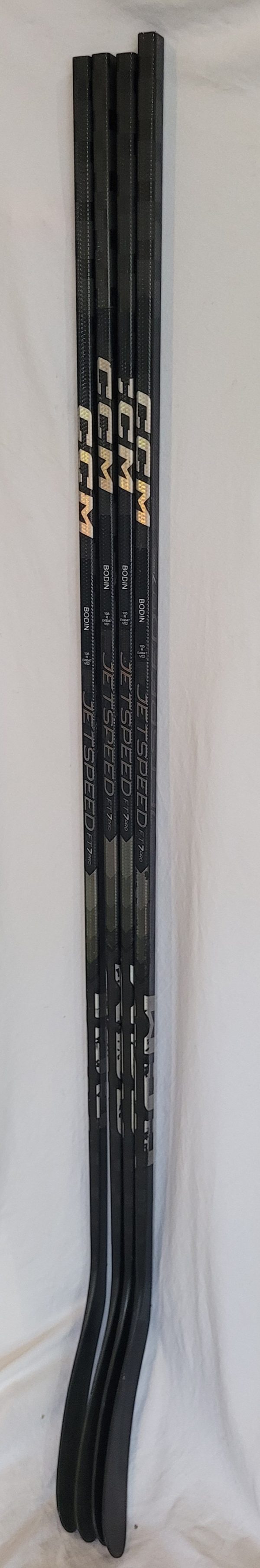 CCM Jetspeed FT7 Pro. (P29, 105 Flex, Right, Sr.)