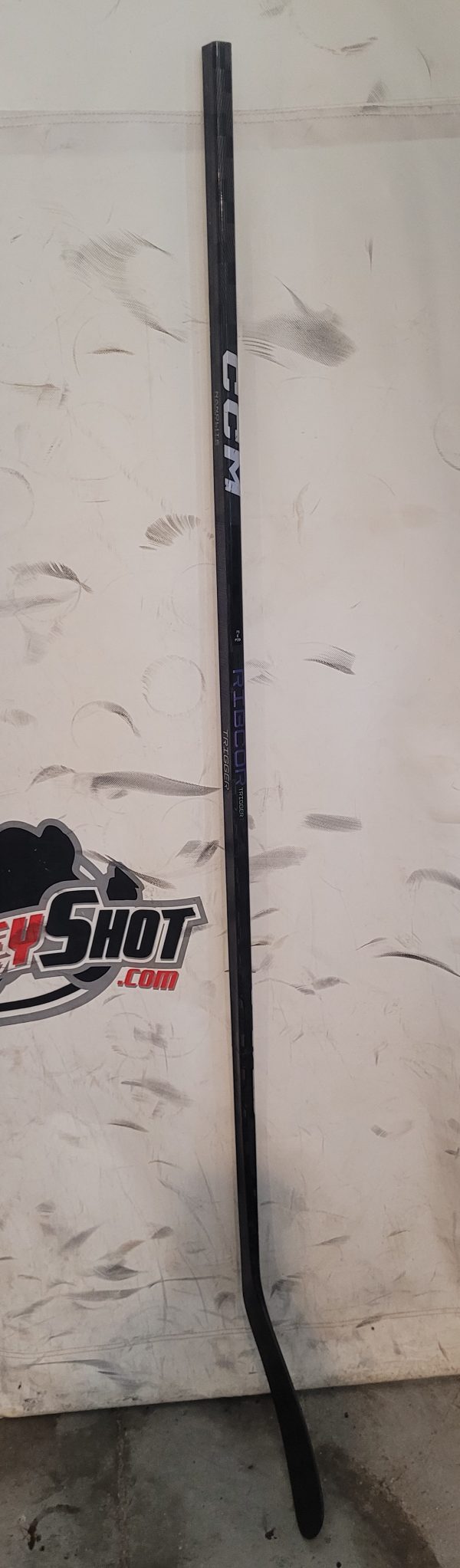 CCM Ribcor Trigger 7 Pro. (P29, 75 Flex, Left, Sr.)